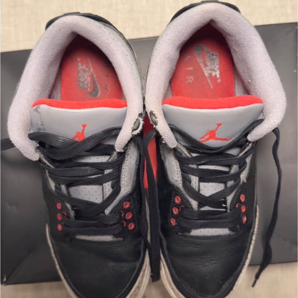 Black Cement Air Jordan 3 - Size 7Y - Picture 3 of 4